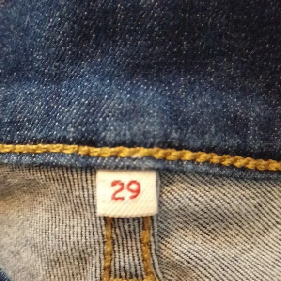 Levis High Rise Ankle Sz.29. L.26.5". R.11" Dark Wash.EUC! - Picture 4 of 11